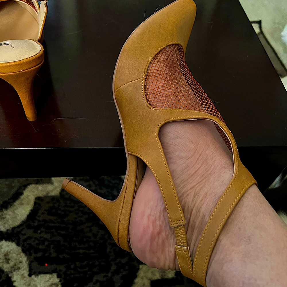 Casual shoes